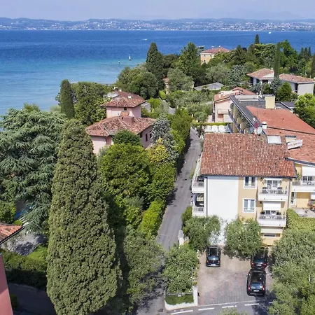 Otel Serenella Sirmione