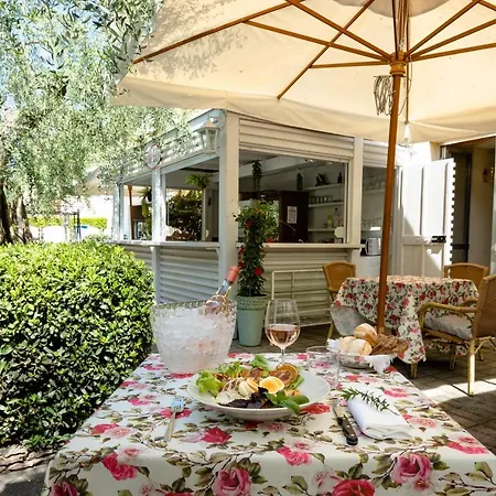 Serenella 3* Sirmione